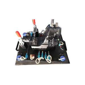 مصنع ينتج أدوات قياس وفحص عالية الدقة مخصصة لقطع غيار السيارات وواقيات الحرارة - Product Image 2