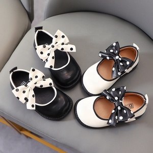Le nuove scarpe piatte <span class=keywords><strong>comode</strong></span> alla moda della bambina appena nata bowknot princess baby girl shoes - Product Image 3
