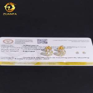 Pendientes de Diamantes Cultivados en Laboratorio IGI en Oferta, Plata de Ley 925 Chapada en Oro, Diseño de Flor con Incrustaciones de Diamantes, Cierre de Rosca, Estilo Hip Hop - Product Image 4