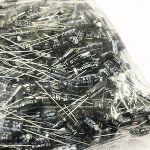 <span class=keywords><strong>Condensateur</strong></span> électrolytique en aluminium 10µF 25V 4x7mm 20% à travers trou, composant <span class=keywords><strong>électronique</strong></span> en gros, <span class=keywords><strong>condensateur</strong></span> électrolytique 10µF - Product Image 4