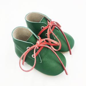 Bottes en cuir et daim pour femmes, chaussures tricotées à la main pour bébés, vente en gros - Product Image 3