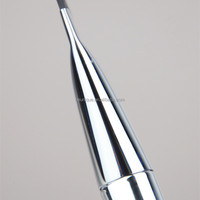 Pinceau de maquillage pour fond de teint Kabuki Pro en argent personnalisé de luxe Pinceau de maquillage pour fond de teint liquide de qualité supérieure unique à dessus plat