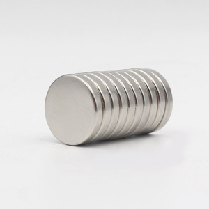 N52 <span class=keywords><strong>Aimant</strong></span> néodyne super puissant haute performance Aimants ronds de petite taille <span class=keywords><strong>Aimant</strong></span> cylindrique en néodyme - Product Image 1