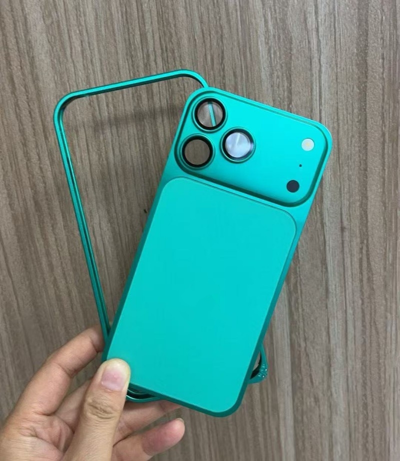 Verde militar (parachoques + panel trasero de metal)