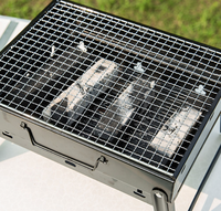 Portable en acier noir barbecue gril poêle pliable extérieur gril charbon de bois Barbecue support fer Durable pour la cuisine domestique