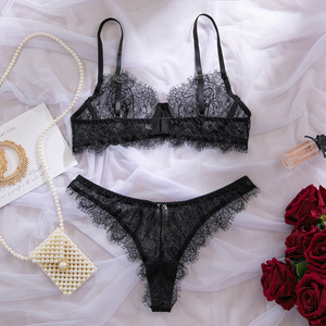 Viviblook Z0131ST03 Ensemble de lingerie sexy pour femme, soutien-gorge transparent en dentelle ajourée, crop top, string, ensemble sexy pour la Saint-Valentin, deux pièces - Product Image 4