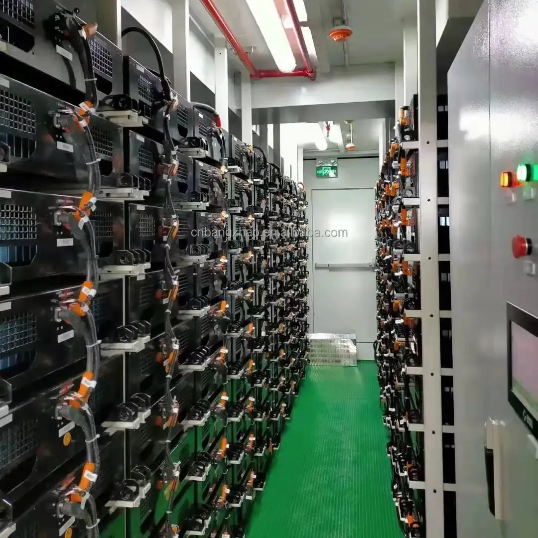 240KW Solar Energy Storage On the Container of the 240KWh Battery PV Storage System ESS