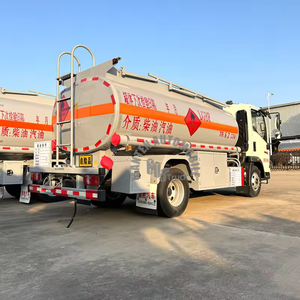 Camiones Cisterna SINOTRUK HOWO 4x2 de 5000, 6000, 8000, <span class=keywords><strong>10000</strong></span>, 15000 y 20000 Litros para la Venta - Product Image 4