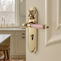 Poignée de porte intérieure vintage française avec motif d'ange en relief, cristal rose, serrure de porte silencieuse
