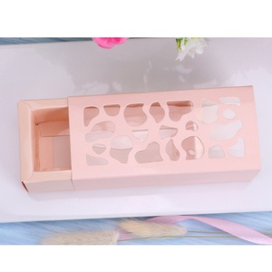 Cajas de Embalaje para Macarons y Chocolates Hechas a Mano al por Mayor, Juego de Cajas de Regalo de Cumpleaños con Diseño Hueco y Visual, Hechas de Papel Kraft - Product Image 5