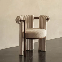 Fauteuil en bois massif et tissu JP pour la relaxation, adapté aux halls d'hôtel, aux salons familiaux et aux zones de réception.
