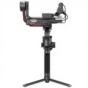 Stabilisateur portable professionnel <span class=keywords><strong>DJI</strong></span> <span class=keywords><strong>RS</strong></span> <span class=keywords><strong>3</strong></span> <span class=keywords><strong>Pro</strong></span> <span class=keywords><strong>Combo</strong></span>, verrouillage automatique des axes, charge de 4,5 kg, laser LiDAR avec image Focal O3Pro en stock - Product Image 1