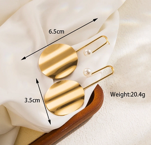 Pendientes de tuerca de oro de acero inoxidable para mujer de último diseño, perlas simples con temperamento, joyería de gota de moda - Product Image 2