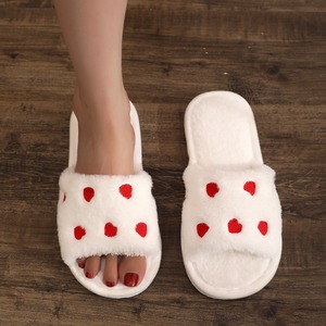 Peluche <span class=keywords><strong>da</strong></span> donna in pelliccia aperta <span class=keywords><strong>per</strong></span> pantofole <span class=keywords><strong>per</strong></span> quattro stagioni invernali <span class=keywords><strong>per</strong></span> uso domestico scarpe calde a pavimento carino <span class=keywords><strong>per</strong></span> le ragazze <span class=keywords><strong>per</strong></span> il commercio estero - Product Image 5