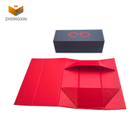 Boîte d'emballage de lunettes de soleil cadeau rouge fermée avec aimant pliant en papier rigide avec logo personnalisé avec serrure magnétique