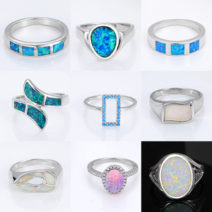 Trang trí công phu 925 Sterling bạc Opal nhẫn: Celtic knotwork chi tiết & cabochon-cắt opals, thủ công cho gia truyền chất lượng nghệ thuật - Product Image 3