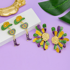 Mardi Gras Vert Jaune Violet Goutte À Goutte D'huile Fleur Émail Cowboy Chapeau Bottes Dangle Boucle D'oreille - Product Image 2
