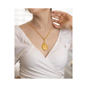 Collar Yiitba con Medallón en Forma de Lágrima de Oro de 22 Quilates con Diamantes y Perlas, Cadena de Rodio Chapada en Oro Rosa de Moda para Compromiso - Product Image 1