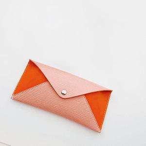 Étui à lunettes en cuir PVC à blocs de couleur, forme irrégulière, design rayé, pour le rangement des lunettes de soleil, rose orangé, 6-8,9 pouces - Product Image 4