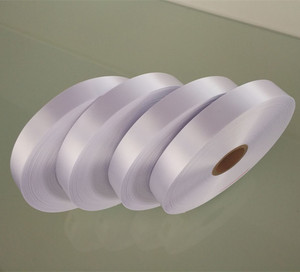 Etiqueta de cuidado de la ropa con instrucciones de lavado de ropa impresa de satén tejido - Product Image 3