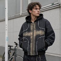 Blouson en jean à capuche personnalisé 480 GSM pour homme, délavage blanchi, coutures brutes, patchwork effiloché, poches cargo zippées, coupe courte, OEM ODM Marque Privée
