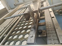 Ligne de production de gâteaux entièrement automatique pour l'industrie des boulangeries