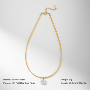YF8439 [Video Dimostrativo del Prodotto] Collana da Donna Impermeabile con Ciondolo Grande in Zirconia Cubica, Catena a Serpente in Acciaio Inossidabile Placcato <span class=keywords><strong>Oro</strong></span> 18K - Product Image 2