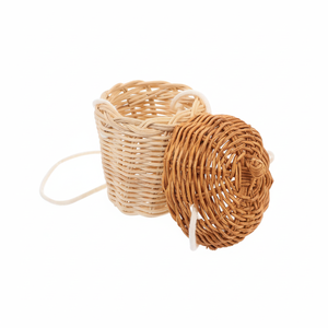 Sac en rotin fait main en forme de gland pour enfants - Sac à bandoulière créatif en osier en forme de noix et accessoire de photographie - Product Image 1