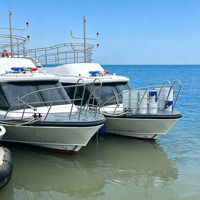 Nouveau bateau de pêche en aluminium diesel avec moteur in-bord de 300 CV, 16 m, pour le transport de petits yachts