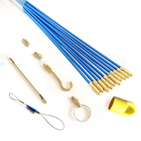 Kit de tire-câble en fibre de verre transparente de 4 mm bleu avec connecteurs en laiton pour le tirage de câbles dans les conduites murales