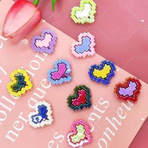 <span class=keywords><strong>Perline</strong></span> Decorative a Cuore Pixel in Acrilico Placcato Colorato, Combinazione di <span class=keywords><strong>Perline</strong></span> Fai-da-te per Catene di Telefoni Cellulari, Accessori Gioiello, <span class=keywords><strong>Perline</strong></span> Decorative per Penne - Product Image 4