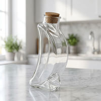 Bouteille en verre décorative en forme de croissant de lune avec bouchon en liège, récipient en verre polyvalent pour huiles essentielles, épices et ornement de table