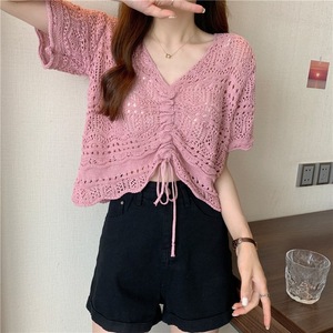 Blusa Curta Feminina de Tricô Estilo Coreano Chique Vazada com Cordão, Design Doce e Picante, Decote em V e Amarração, Primavera Verão - Product Image 1
