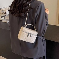 Tas Tote Wanita Kulit Asli Tahan Lama Ramah Lingkungan Vintage Trendi 2025 dengan Ritsleting untuk Perjalanan Musim Semi/Panas