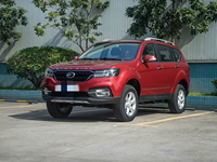 Exportations chinoises de voitures d'occasion haut de gamme : Landwind X8 2.0T 5 portes 5 places SUV 2017