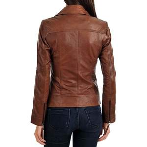 Veste de motard en cuir d'agneau véritable pour femme Valentino, style moto classique, manches longues, tissu tissé - Product Image 4
