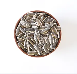 식품 등급 해바라기 씨앗 최고 품질 361 블랙 스트립 해바라기 씨앗 중국에서 도매 해바라기 씨앗