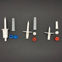 Haute qualité ABS Air ventilé Spike court avec bouchon anti-poussière Luer Lock femelle pour ensemble de perfusion de tuyau