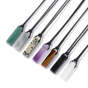 <span class=keywords><strong>Collana</strong></span> con Pendente Rettangolare in Pietra Irregolare per <span class=keywords><strong>Uomo</strong></span>, Stile Europeo e Americano, Nuova Pietra Grezza Energetica con Cordino Regolabile - Product Image 1