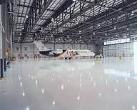 Hangar d'avion préfabriqué à grande portée en structure métallique pour la construction, l'entretien et le stockage d'avions