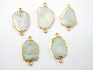 Connecteur de tranche plate en nacre de 17x14mm plaqué or pour enfants - Product Image 2