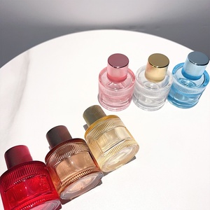Popular 30ml50ml Refillable <b>Screw</b> Glass Perfume Bottle with Vertical Stripes for Cosmetic Use - Product Image 3