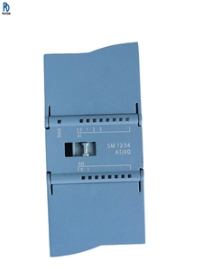 ระบบอัตโนมัติทางอุตสาหกรรม PLC โมดูลอินพุตเอาต์พุตแบบอะนาล็อก 6ES7234-4HE32-0XB0 4AI 2AO บอร์ดสัญญาณสำหรับชิ้นส่วนระบบควบคุม S7-1200 - Product Image 1