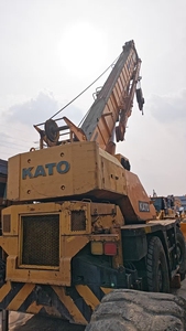 รถเครนสำหรับพื้นที่ขรุขระมือสอง TADANO KATO รุ่น KR25H TR500EX TR600EX KR50H SS500 TR250EX 50 ตัน 25 ตัน - Product Image 1
