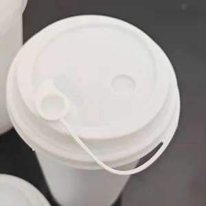 17oz 500ml şeffaf plastik bardaklar kapaklı tek kullanımlık bardaklar soğuk içecekler için saman yuvası kapaklı Milkshake yüzlü buzlu sıcak kahve
