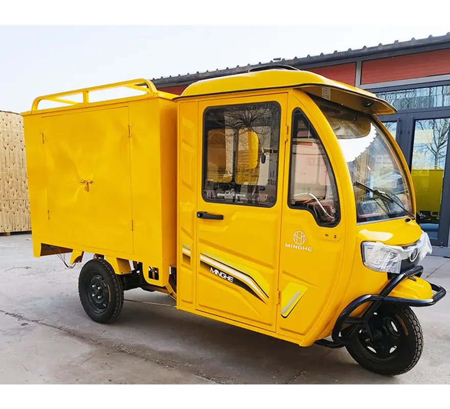 Full closed Three wheels tricycle electric Electric cargo tricycle Cargo Tricycle with close cabin with box