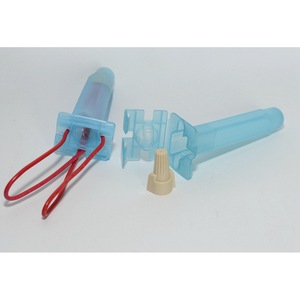 ขั้วต่อสายเคเบิลกันน้ำแบบพลาสติกสีน้ำเงินชนิดเสียบ 6V-600V สำหรับระบบวาล์วโซลินอยด์สำหรับการชลประทาน - Product Image 1