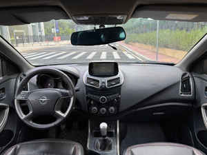 中古車ハイマS5 2015 1.6Lマニュアル高級サンルーフエディション - Product Image 2