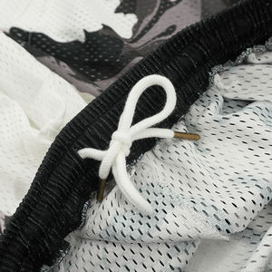 Short en maille double couche de luxe OEM de haute qualité personnalisé, Short en maille polyester décontracté pour salle de sport, lourd et frais - Product Image 5