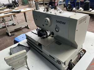 Nueva máquina de coser industrial de alta calidad <span class=keywords><strong>Brother</strong></span> 9820 <span class=keywords><strong>ojal</strong></span> con orificio para botón <span class=keywords><strong>en</strong></span> buen estado a la venta - Product Image 3